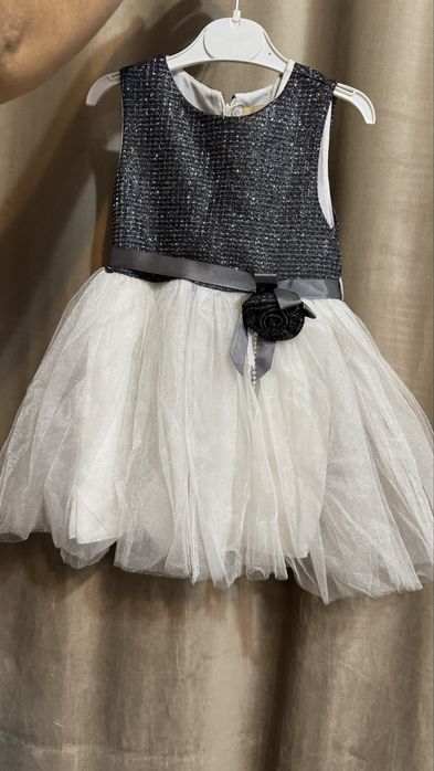 Продам детское платье и джинсовый пиджак