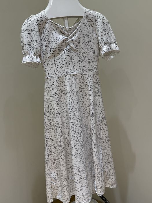 Платье в горошек