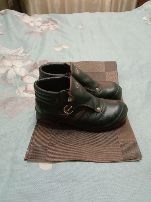 Мужские ботинки 43 размера