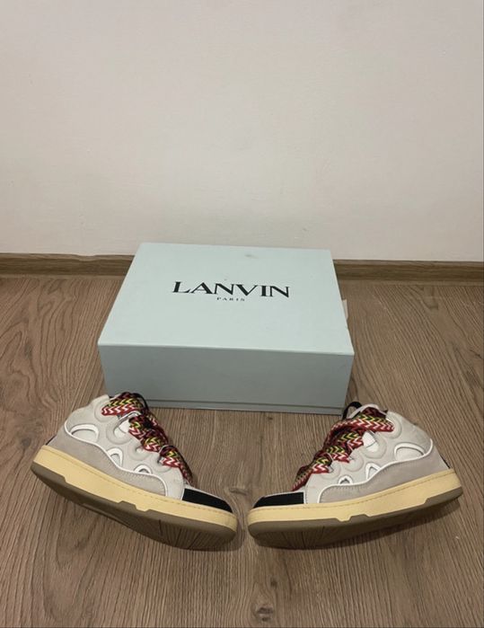 Lanvin Curb
