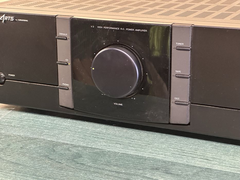 Grundig Fine Arts V3 - Мощен аудиофилски стерео усилвател