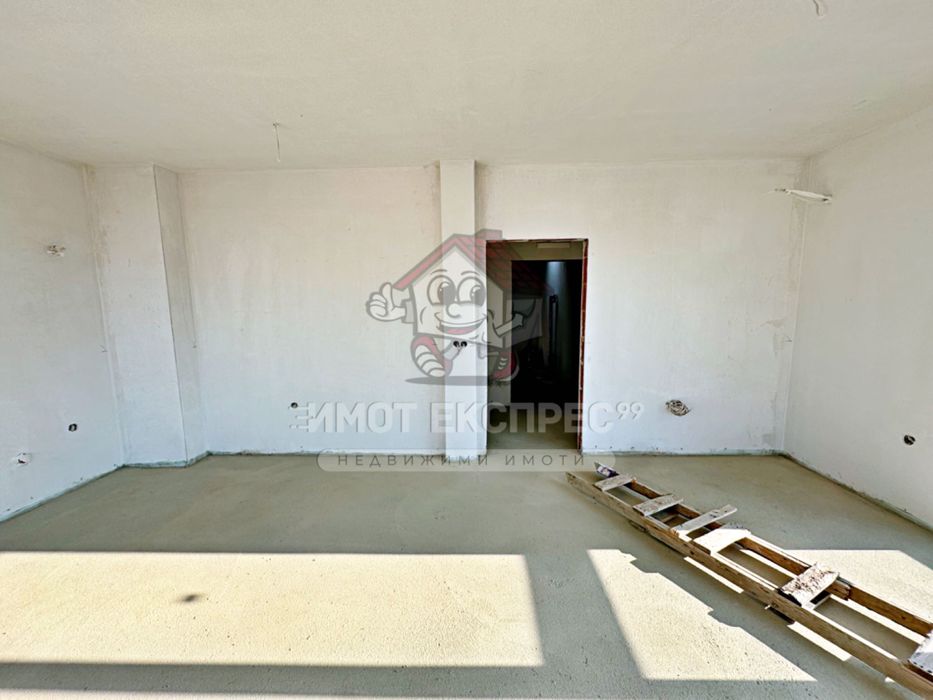 Продава се Тристаен апартамент в Асеновград - 137 кв.м за 1022 €/кв.м - Снимка #4