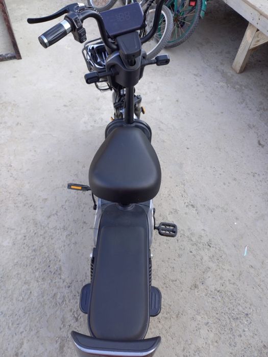 Скутер б/у в идеальном состоянии