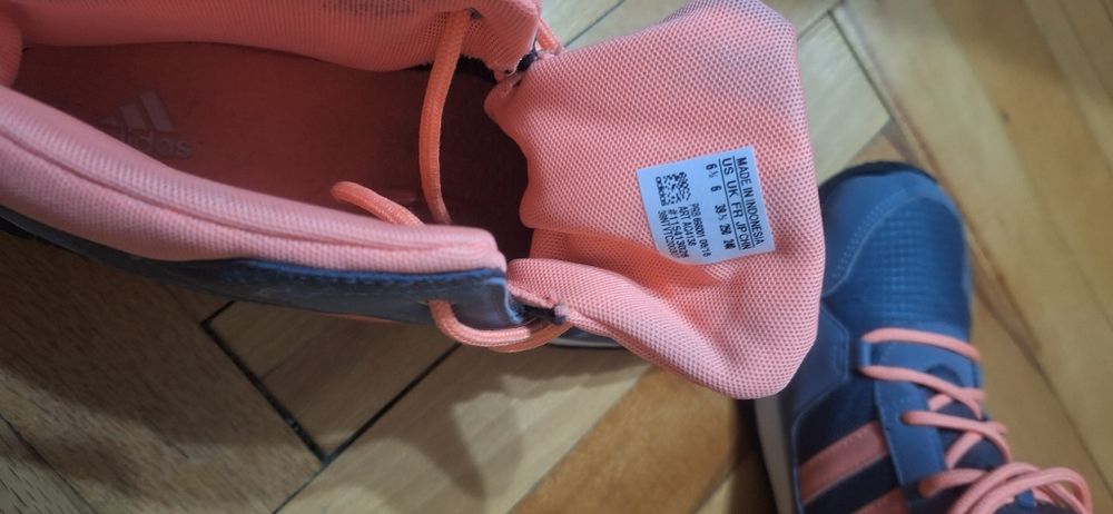 Adidas дамски маратонки N:39,5