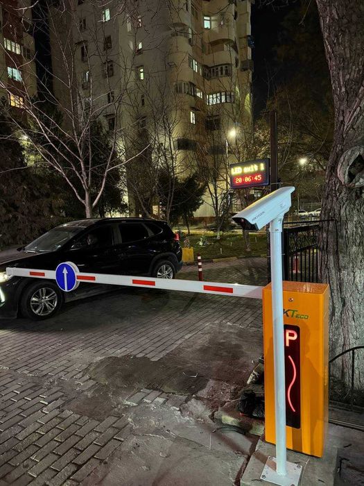 Шлагбаум для платной умной автостоянки