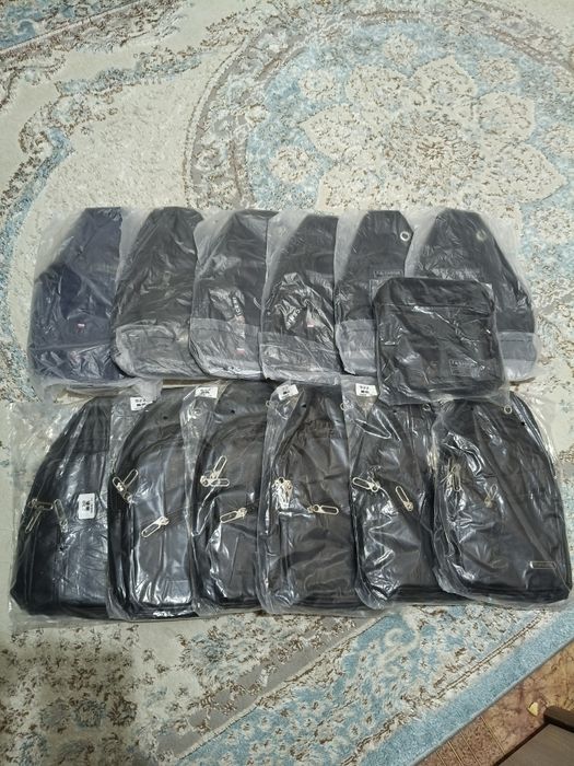 Продам барсетка новый кожа и трапичные