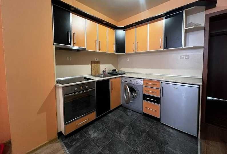 Дава се под наем Тристаен апартамент в София, Студентски град - 90 кв.м за 600 € - Снимка #1