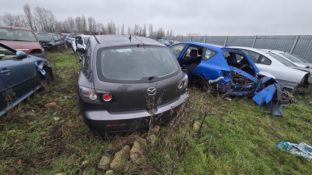 Mazda 3 hayon portbagaj stopuri usi usa bara spate prag Scaune aripa stop interior Scaune punte fuzeta amortizor stop stalp alternator cutie viteze