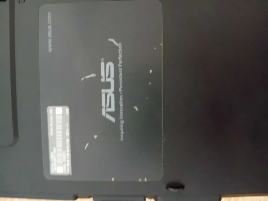 Laptop.    Asus  .