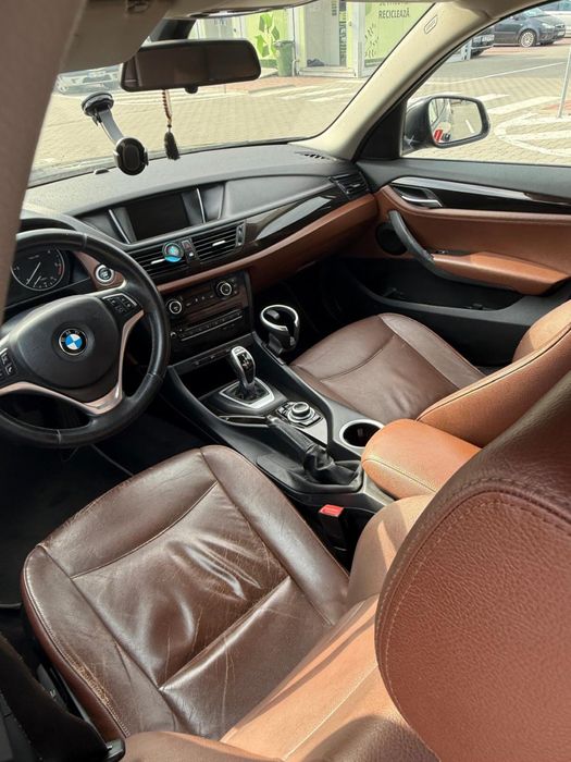 Bmw x1 2013 221000 km automata