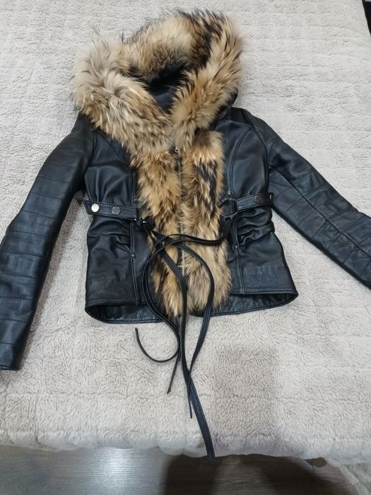 Дамско кожено яке