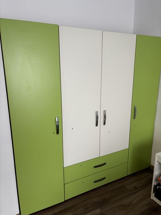 Set Mobilier dormitor copil (pat + dulap)