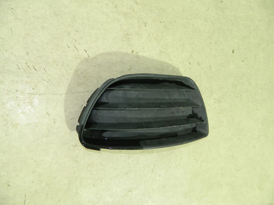 Grila bara fata partea stanga, Fiat Punto, 2003, 2004, 2005, 2006,, 735320214