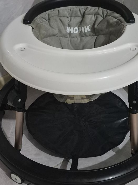 Продаётся ходунок.