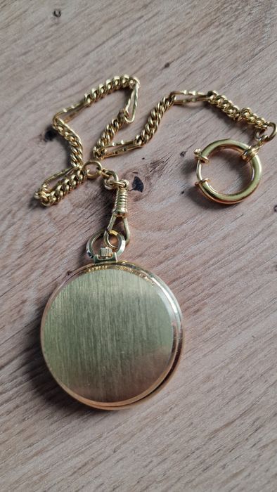 Ceas de buzunar elvețian