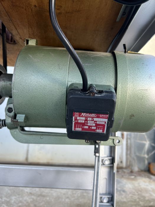 Шевна машина Adler