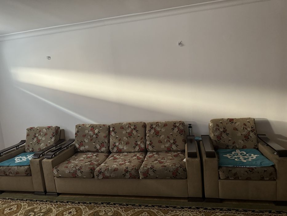 Диван для гостиной или прочие