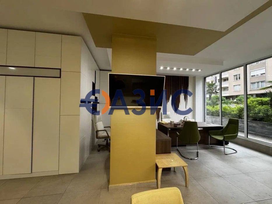 Офис 83 м2 в комплекс "Перла" на 1 етаж, България, Бургас, 164 500