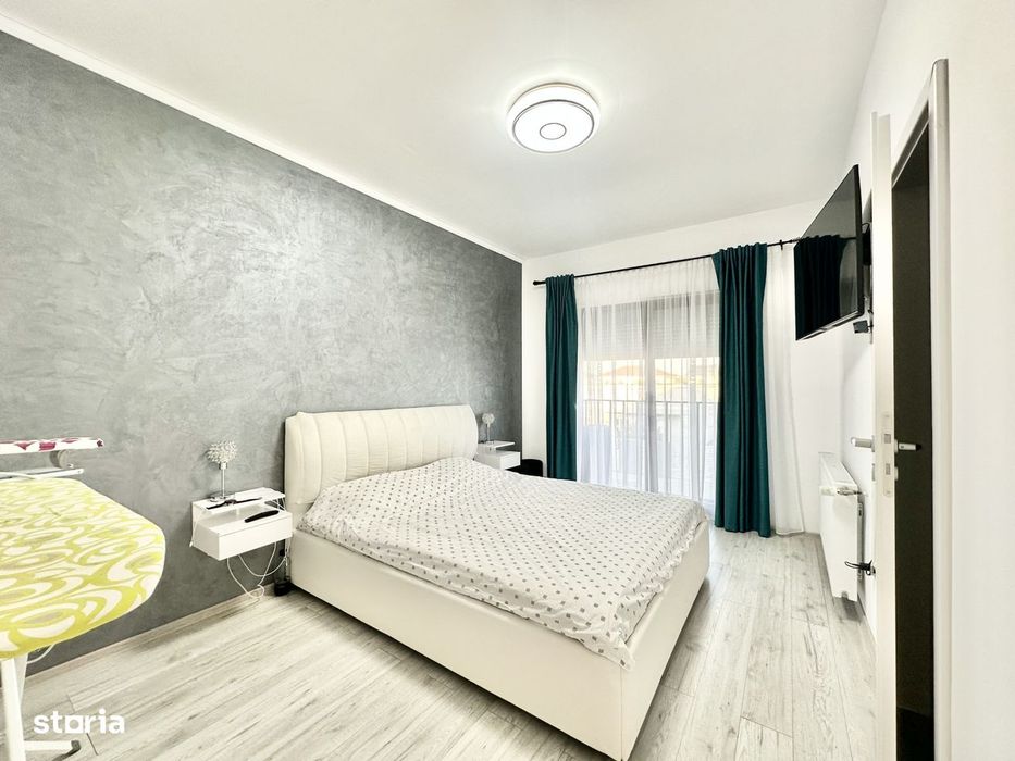 Duplex spatios cu 4 camere | Zid dublu | Panouri fotovoltaice - Mosnit