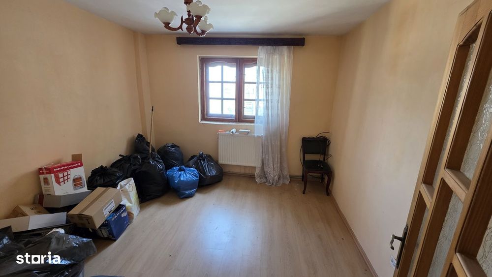 Vand ap cu 3 camere zona Scoala 5