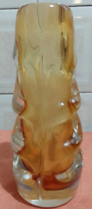 Ваза гутное богемское цветное чешское стекло