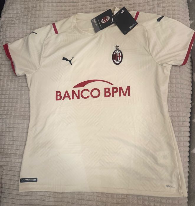 Оригинални Тениски на Милан