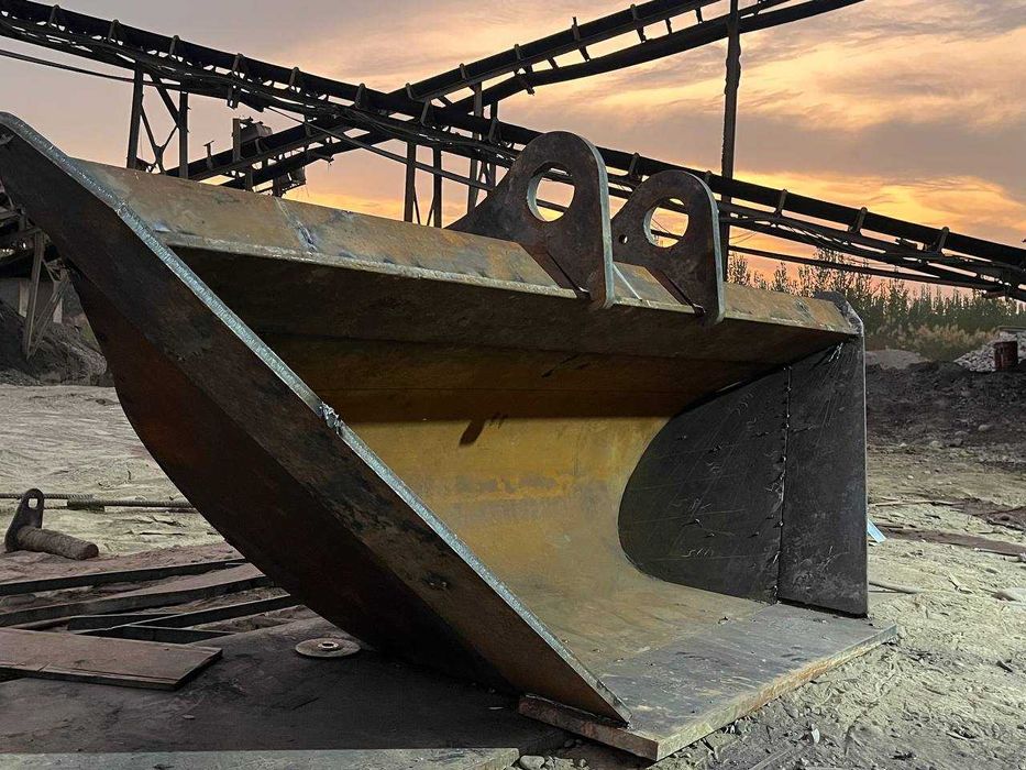 скальные , усиленные ковши для экскаваторов и погрузчиков