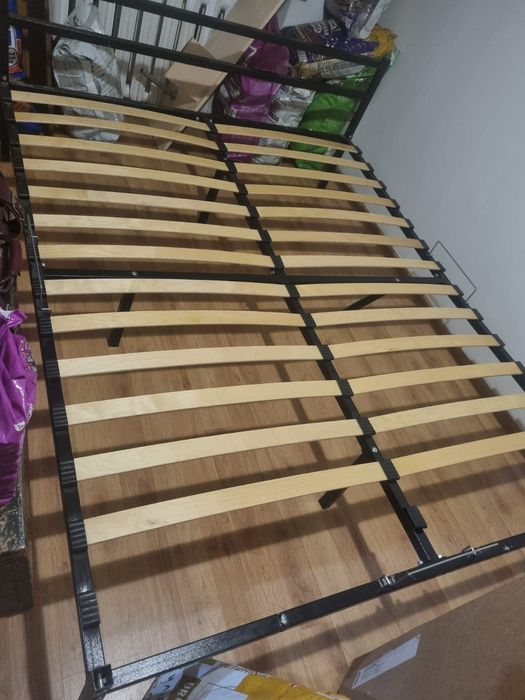 Продам каркас кровати без матраса