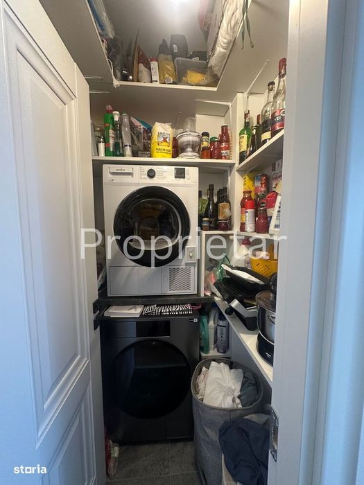 Persoana fizica vand apartament 3 camere 65.6mp cu doua parcari