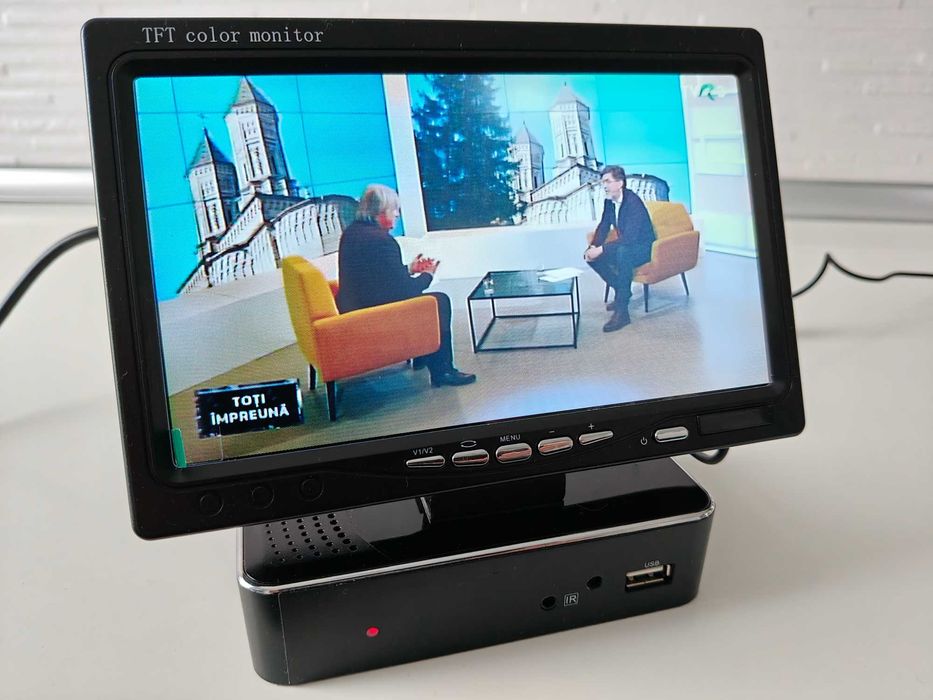 Televizor monitor receiver DVB-T2 cu telecomanda si antena