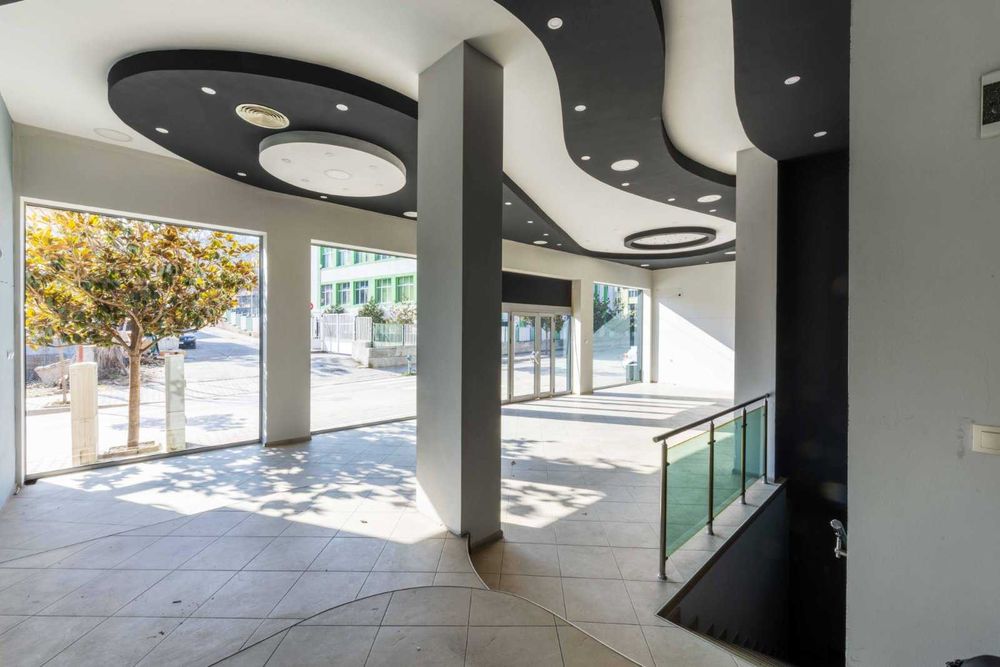 Продава се Магазин в Петрич - 498 кв.м за 541 €/кв.м - Снимка #9