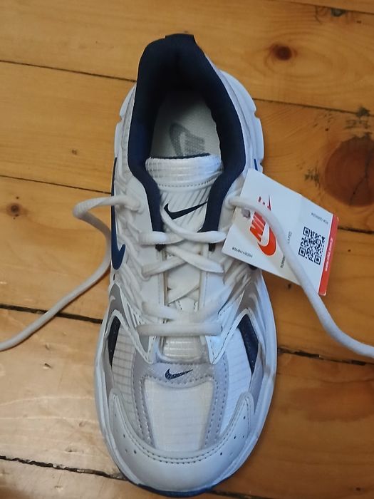 Маратонки NIKE Намаление