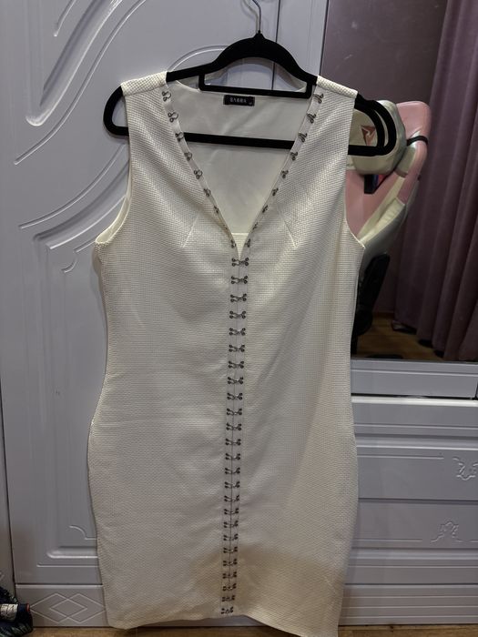 8 шикарных вечерних платьев