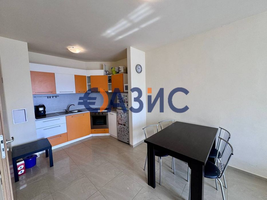 Продава се Двустаен апартамент в к.к. Слънчев бряг - 64 кв.м за 693 €/кв.м - Снимка #9