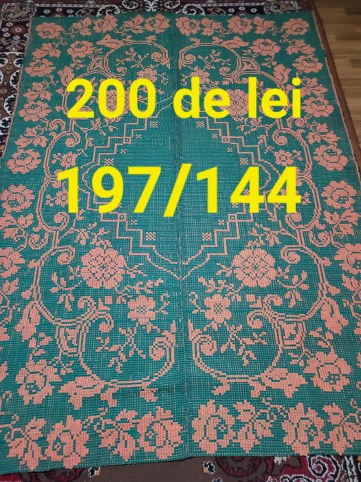 Coverturi vechi și fețe de masă