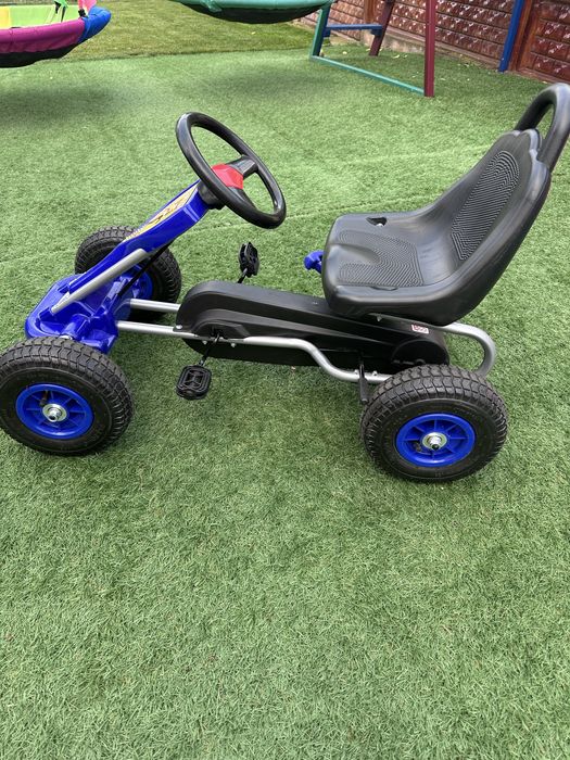 Vand kart cu pedale pentru copii