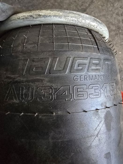 Продам пневмо подушка на прицеп SCHMITZ