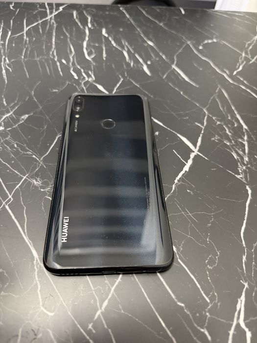Huawei p smart z доста запазен