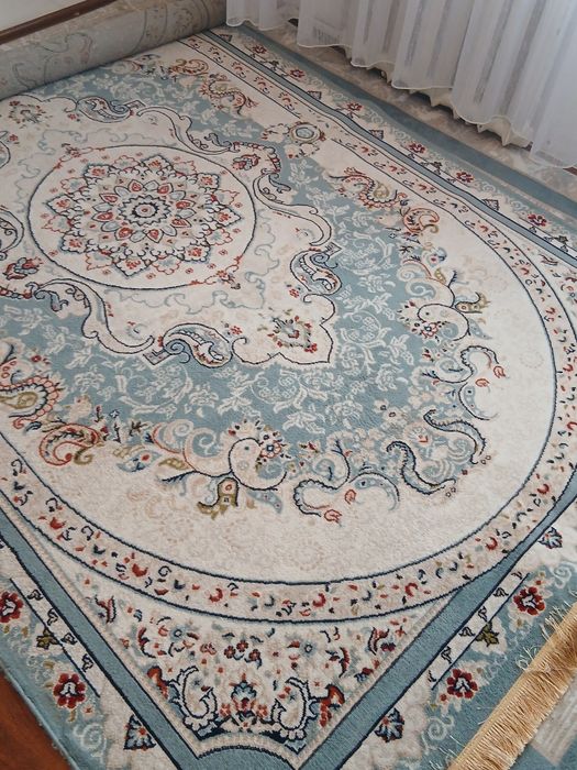 Красивый ковёр 2×3.