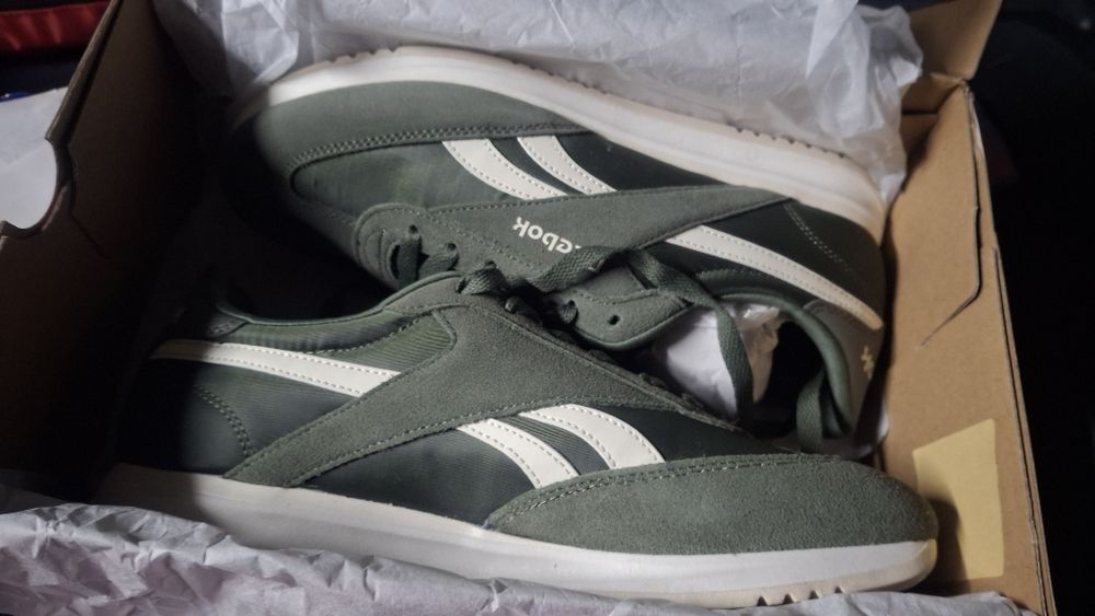 Маратонки 42 номер