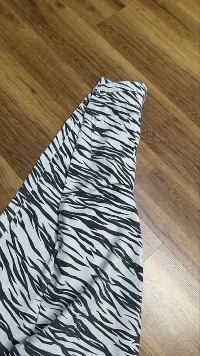 Blugi wide leg Lefties
