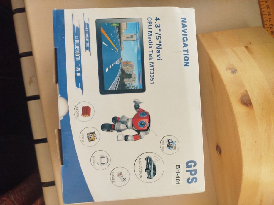 Телевизор цветной, магнитофон