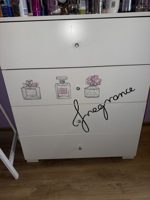 Стая за момиче,запазена без забележки