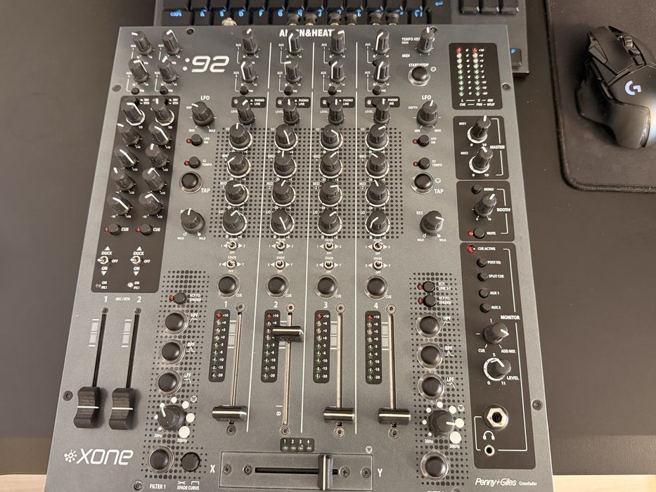 mixer ALLEN & HEATH XONE:92 ( xone 92 )