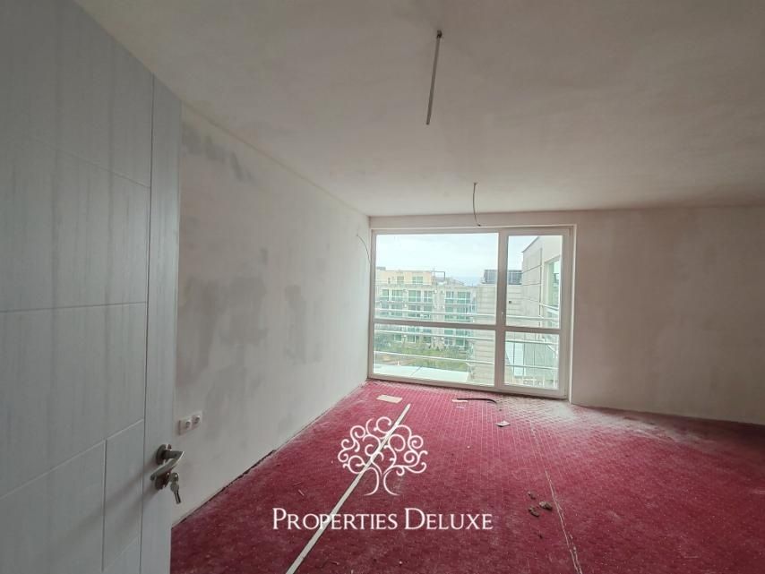 Продава се Тристаен апартамент в Бургас, Сарафово - 95 кв.м за 456 €/кв.м - Снимка #4