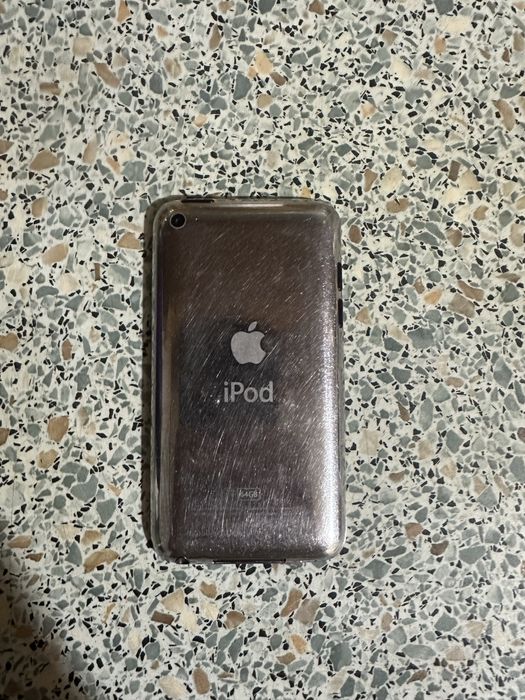 iPod touch 4th 64GB