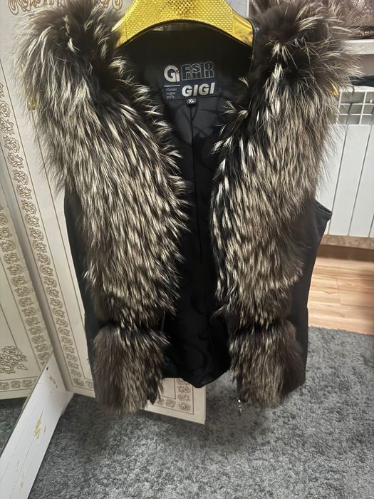 Безрукавка женская