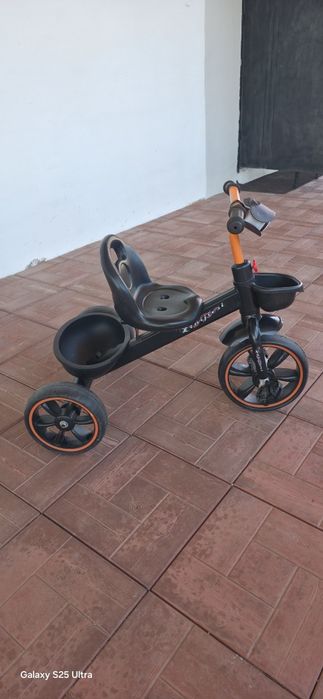 Продам трёхколёсный велосипед