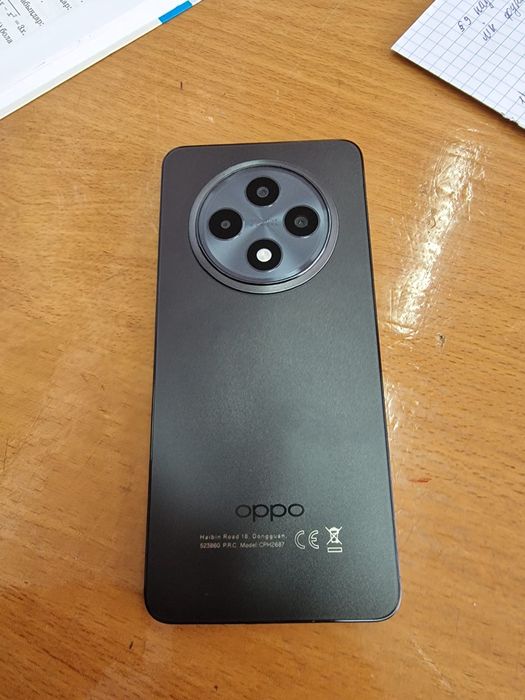 Продам oppo reno 12 f