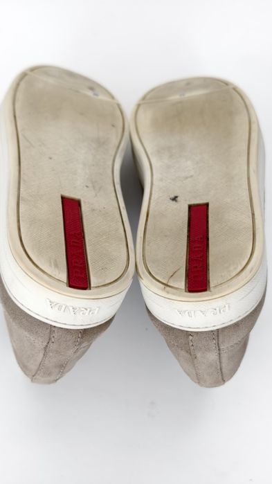 Vând loafers Prada suede 41